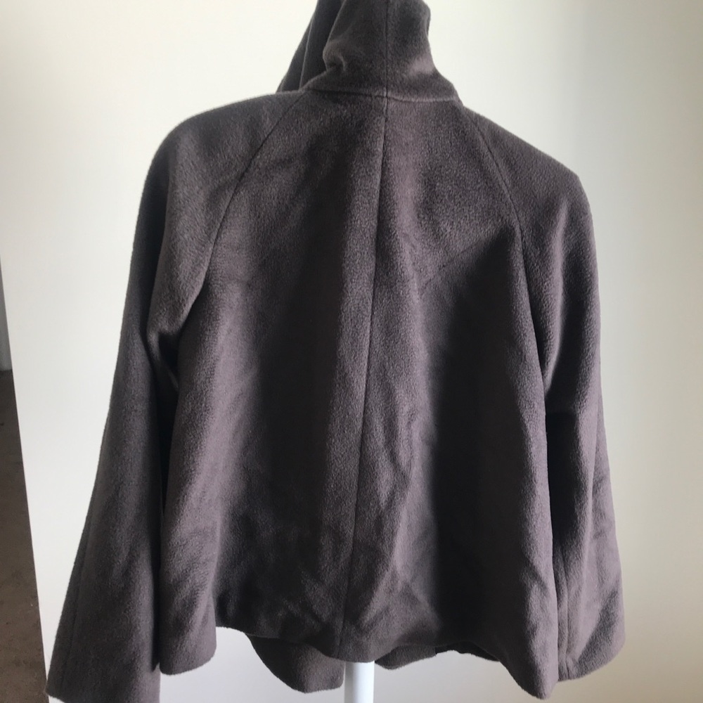 Coat - Picture 8 of 8